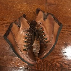 Super cute Pikolinos Brown Booties!